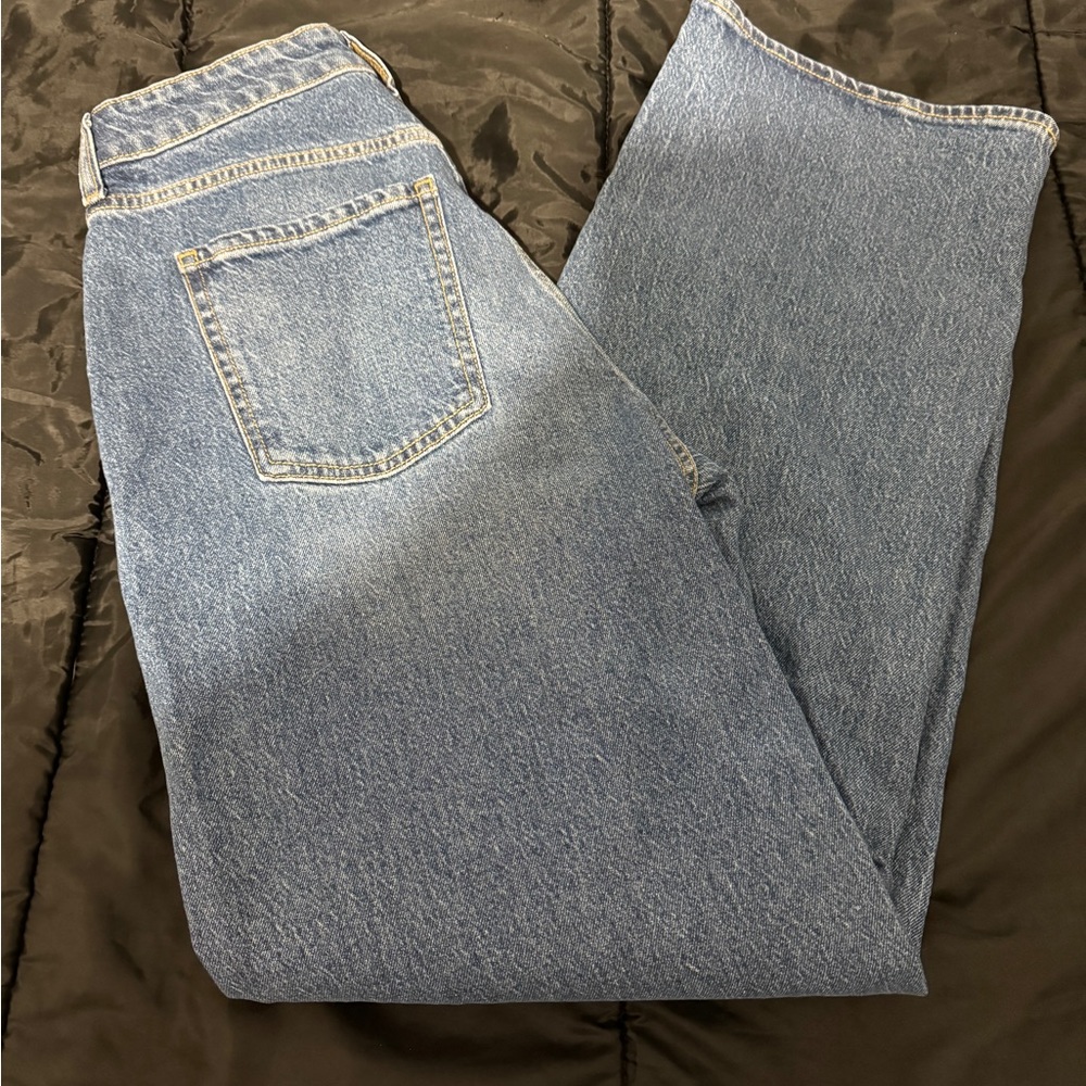 Womans size 6 jeans new with Tags - Picture 3 of 4